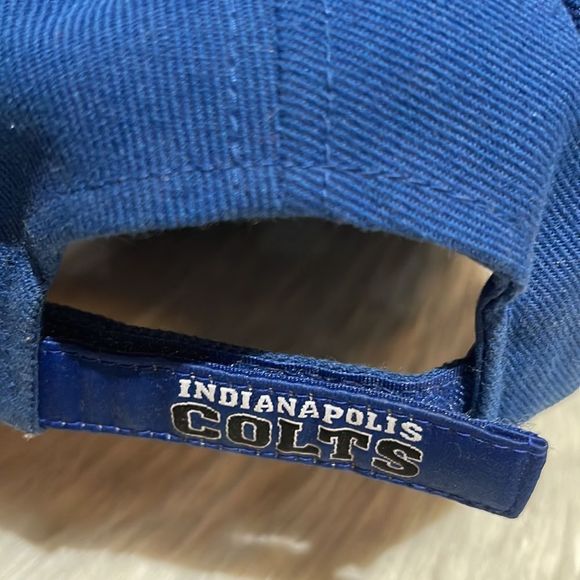 Indianapolis Colts hats - Picture 3 of 5